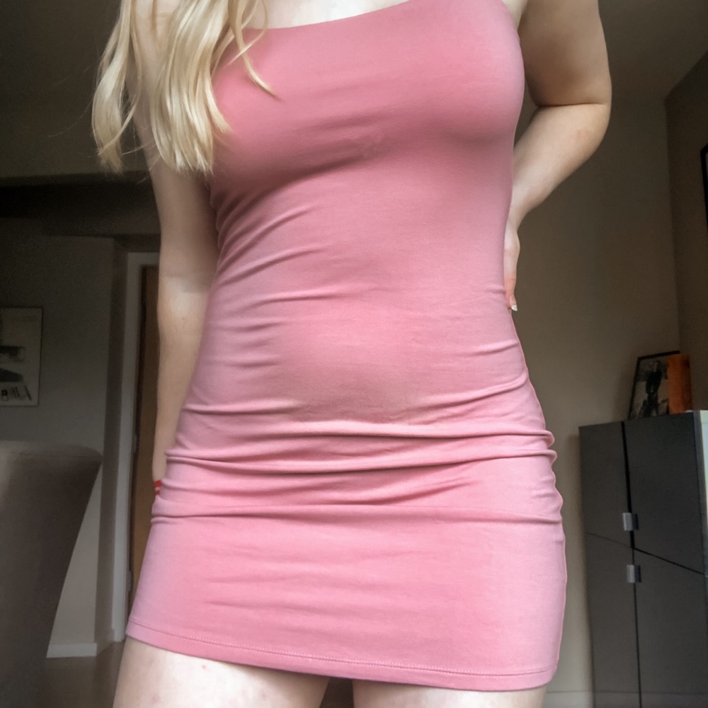 Pink Aritzia bodycon dress